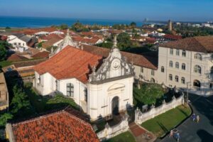 Hành Trình Khám Phá