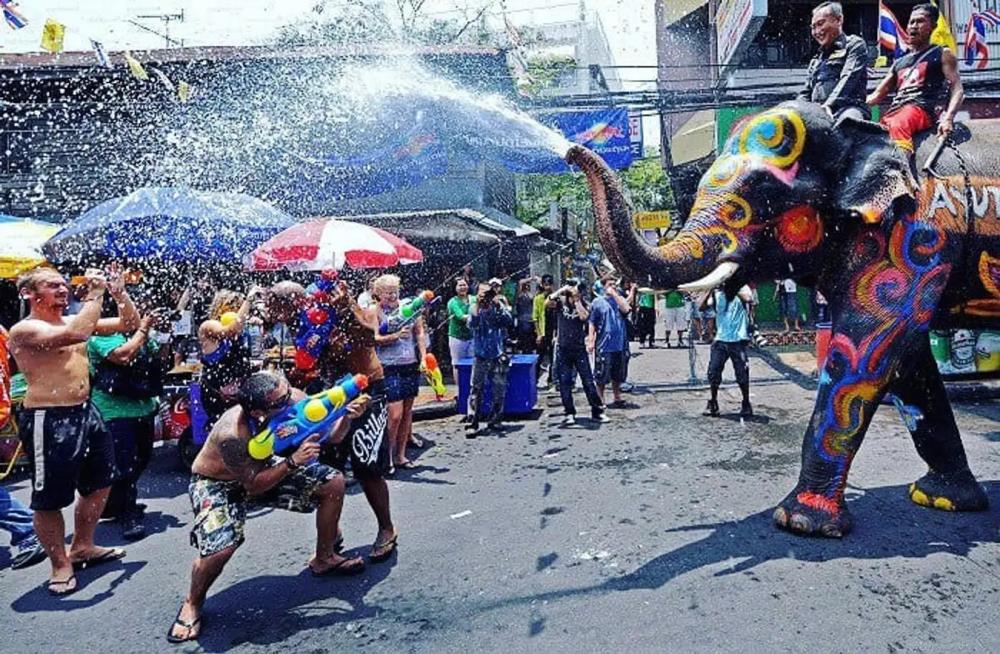 Tham quan biểu tượng văn hóa